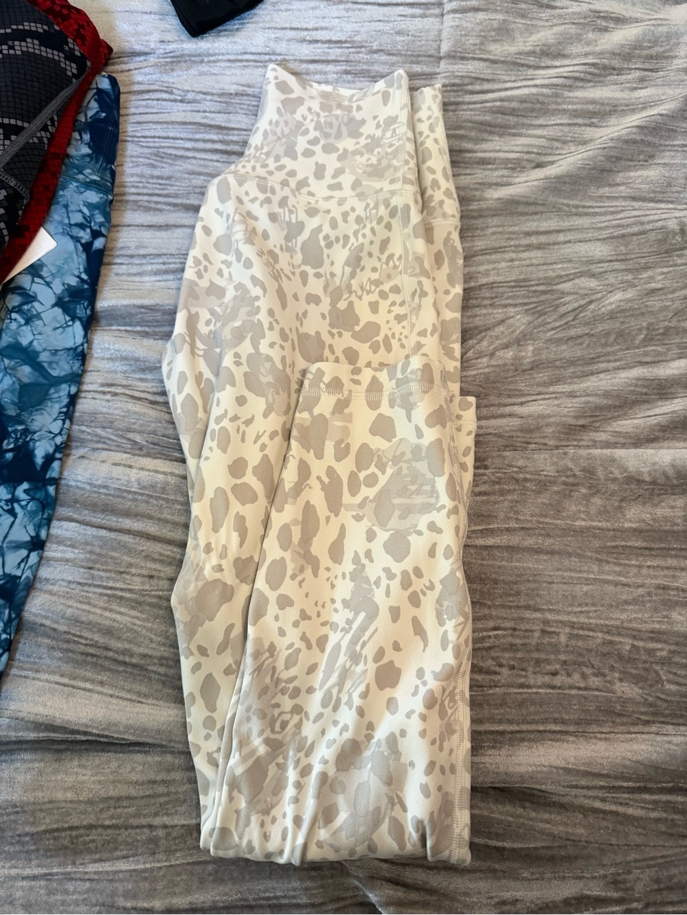 lululemon athletica Cream and  Beige Animal Print Leggings